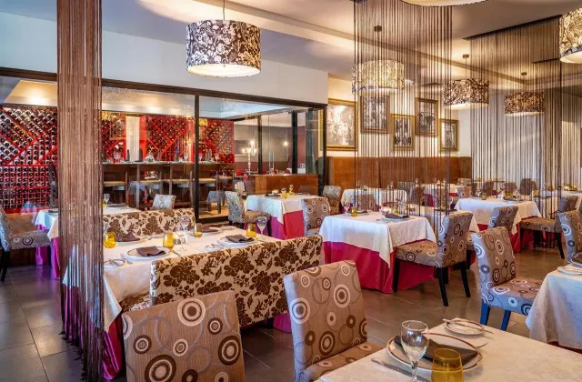 Hilton La Romana All Inclusive Bayahibe Restaurant 1